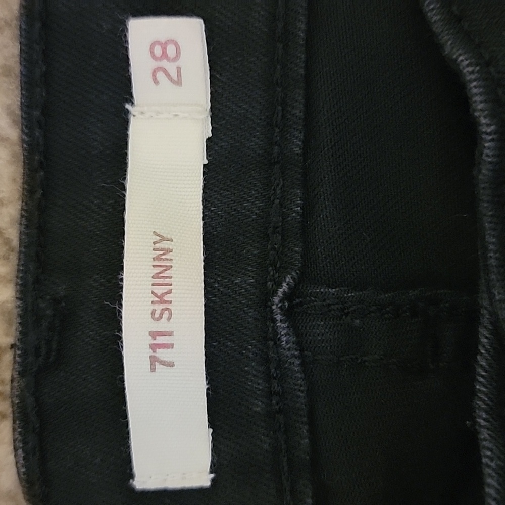 Levi Strauss 711 Skinny Black Jeans Sz. 28 - Picture 2 of 4